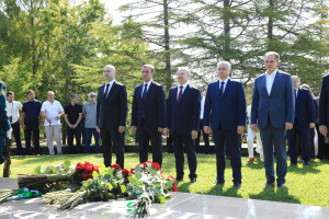 President Badra Gunba paid tribute to the memory of the First President of Abkhazia Vladislav Ardzinba