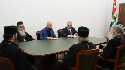 Сегодня Президент Бадра Гунба встретился со священнослужителями Абхазской Православной Церкви во главе с иереем Виссарионом Аплиаа