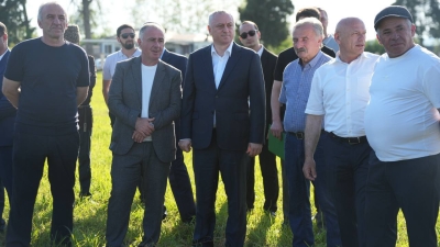 Президент Абхазии Бадра Гунба посетил Первый форум культуры народов Кавказа «Лыхны», который прошел на исторической поляне Лыхнашта