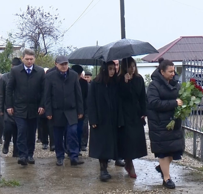 АБЕСАЛОМ КВАРЧИЯ ПРИНЯЛ УЧАСТИЕ В ТРАУРНЫХ МЕРОПРИЯТИЯХ ПО СЛУЧАЮ ГИБЕЛИ БОЙЦОВ ИНТЕРНАЦИОНАЛЬНОЙ БРИГАДЫ «ПЯТНАШКА»